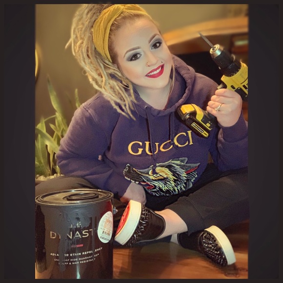 Meet your Posher - Picture 7 of 15